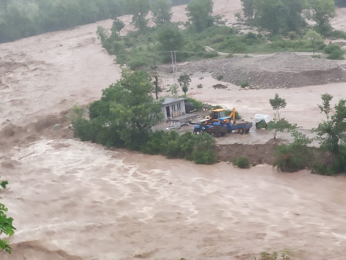  पूरग्रस्त महाराष्ट्राला केंद्राकडून 1,492 कोटींचा अग्रिम वितरित