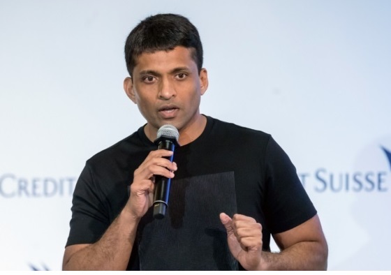  BYJU’s च्या संस्थापकांना अश्रू अनावर