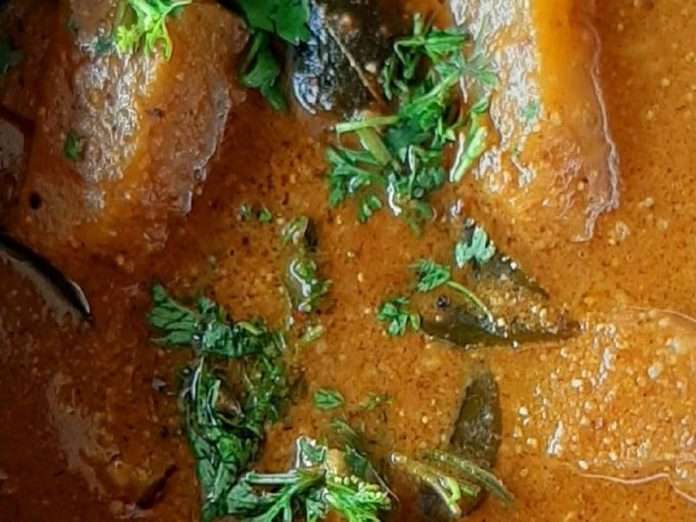 रात्रीच्या जेवणासाठी कमी वेळात भोपळ्याची करी बनवा