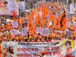  आरक्षण मागणी आंदोलन हिंसक , जिल्हा पोलिस अधीक्षक जखमी