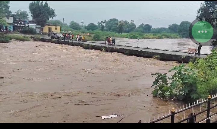  यवतमाळ जिल्ह्यात मुसळधार पाऊस नदी नाल्यांना पूर