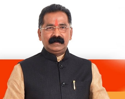  राजन साळवी यांचा अखेर शिंदेंच्या शिवसेनेत प्रवेश