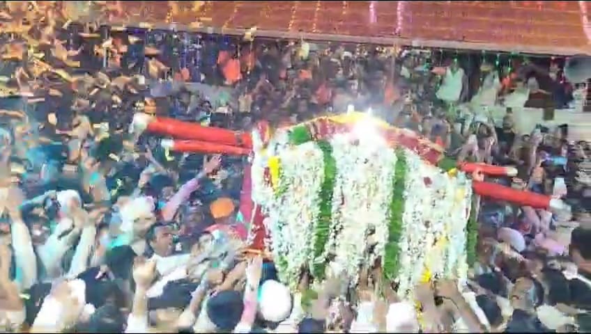  ग्रामदैवत श्री भैरी मंदिरात पालख्यांच्या भेटीचा सोहळा रंगला…