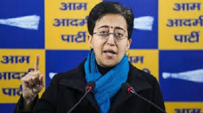  दिल्लीतील शाळांच्या वाढीव शुल्कावरून आपने दिल्ली सरकारला घेरले