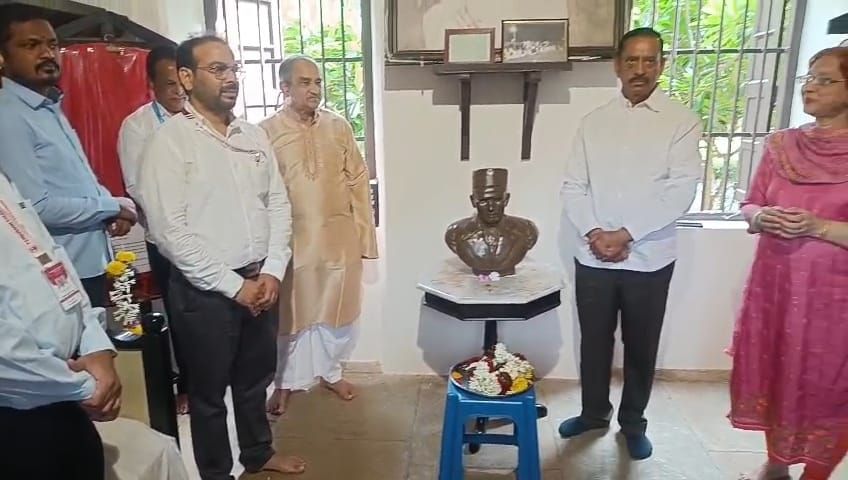 स्वातंत्र्यवीर सावरकरांची खोली दर्शनासाठी खुली