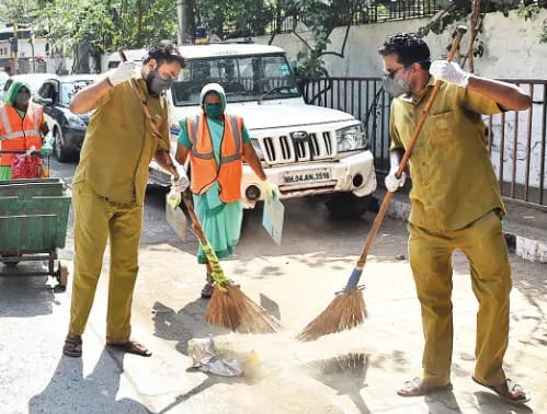  गणवेश नसताना सफाई कर्मचारी परिधान कसा करणार?