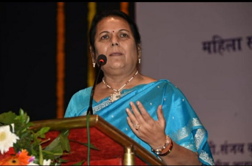  राज्यातील एकल आणि परित्यक्ता महिलांचे सर्वेक्षण करा