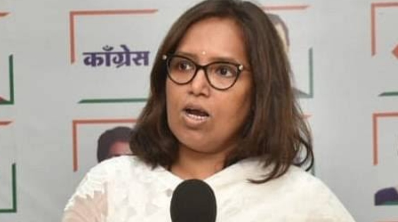  भ्रष्ट महायुती सरकारने मुंबईची तुंबई केली