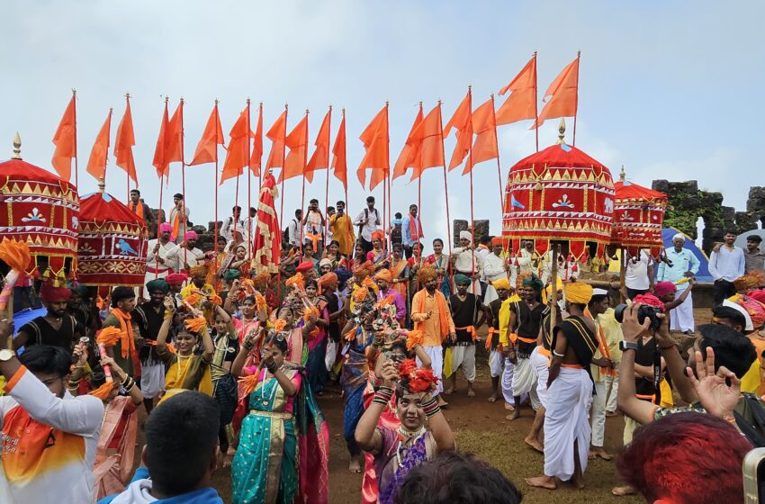 रायगडावर शिवराज्याभिषेक सोहळा जल्लोषात, गर्दीने विक्रम मोडला….