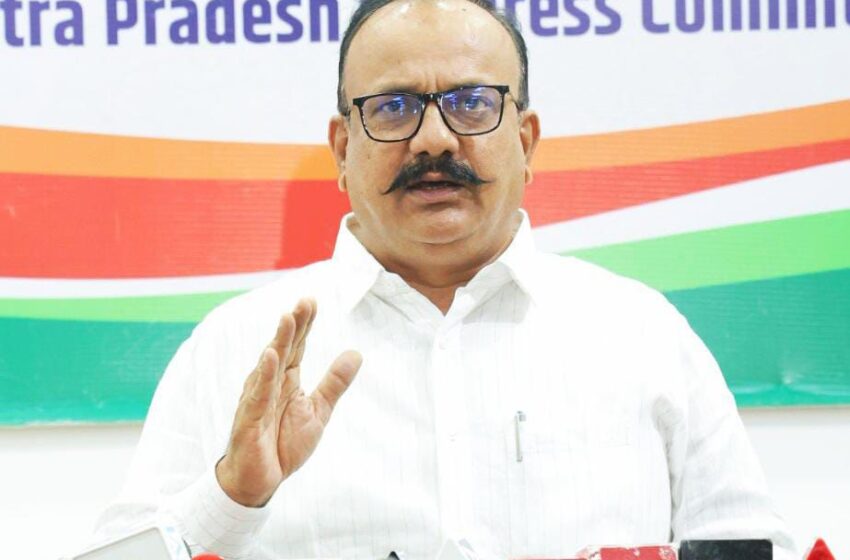 निवडणूक आयोग वस्तुनिष्ठ उत्तर का देत नाही? भाजपा का देत आहे?