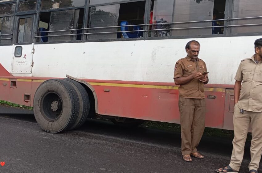 एसटी महामंडळाचा अनागोंदी कारभार? चालत्या गाडीमध्ये टायर बाहेर आले…