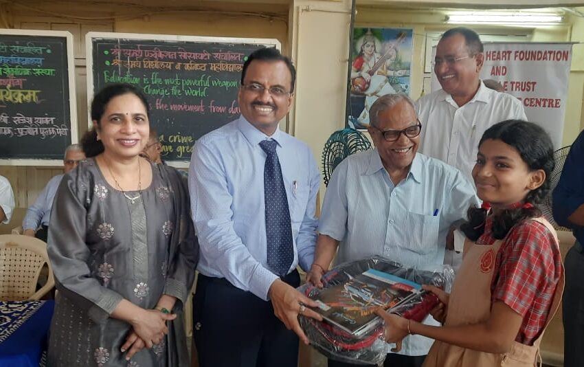 डॉ गजानन आणि डॉ स्मृति रत्नपारखी यांचा झाला जाहीर सत्कार