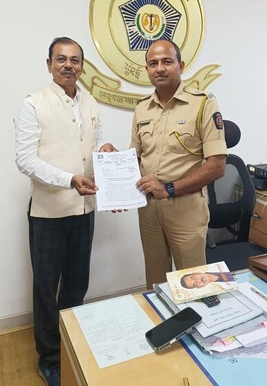 चिंचपोकळी येथील कॉम्रेड गुलाबराव गणाचार्य चौक येथे त्वरित वाहतूक बेटाची पुनर्बांधणी कराकामगार नेते अनिल गणाचार्य