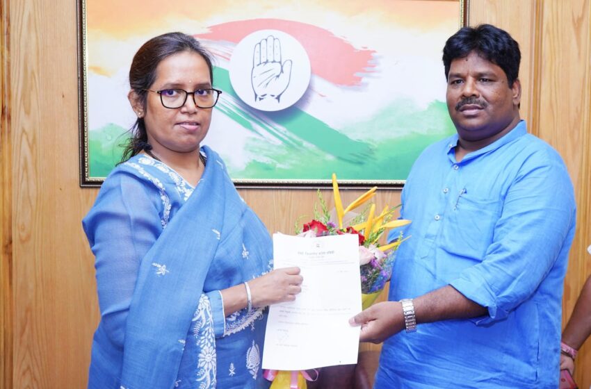 *सुरेशचंद्र राजहंस मुंबई काँग्रेसचे मुख्य प्रवक्ते