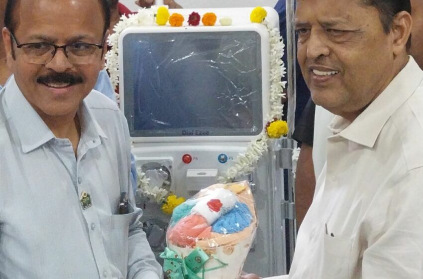  *लायन्स क्लब मेडिकल हबला बंसल कुटुंबाकडून डायलिसिस मशीन भेट –