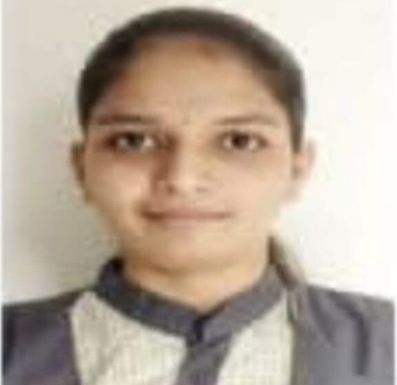 NEET सराव परीक्षेत कमी गुण मिळाल्याने वडीलांनी घेतला मुलीचा जीव