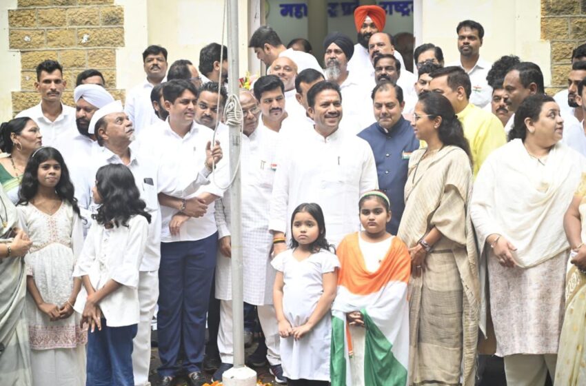  राष्ट्रवादी काँग्रेस शरदचंद्र पवार पक्षाचा स्वातंत्र्य दिन मोठ्या उत्साहात साजरा