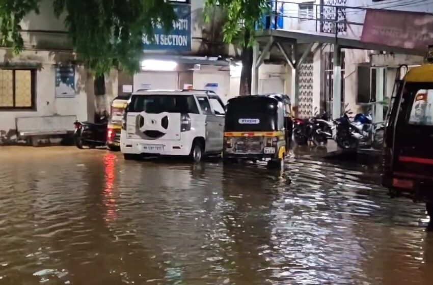  मोठ्या प्रतिक्षेनंतर धुळ्यात जोरदार पाऊस….