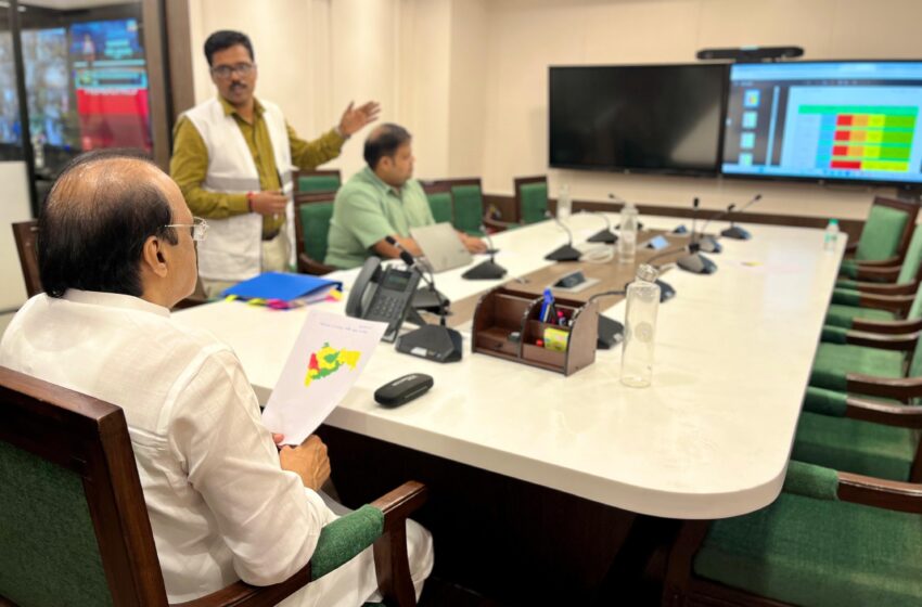  अजित पवारांनी घेतला परिस्थितीचा आढावा