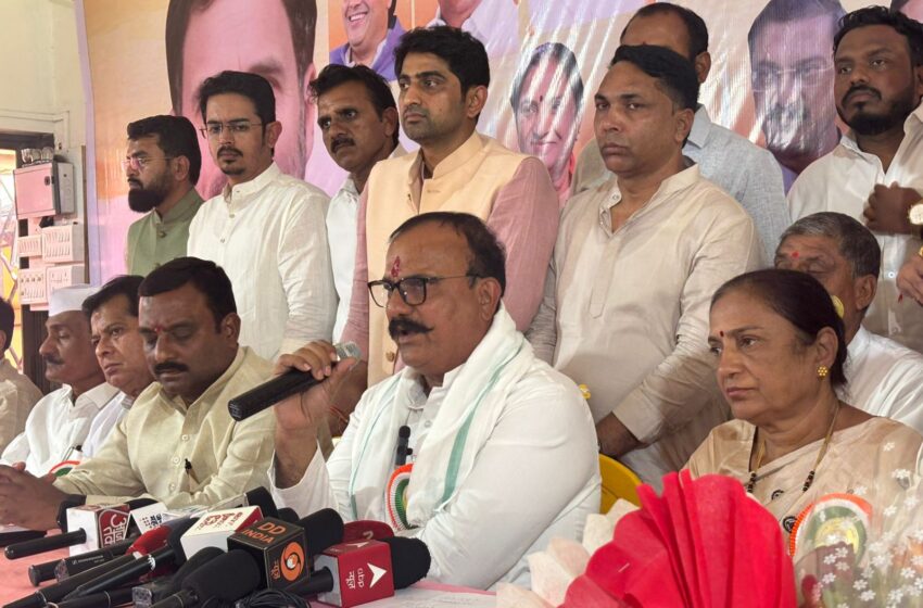  नुकसानग्रस्त महाराष्ट्रासाठी मोदींनी विशेष पॅकेज द्यावे, फडणविसांचे पॅकेज फसवे