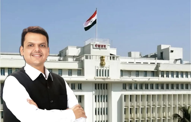  मुख्यमंत्री देवेंद्र फडणवीस संपविणार अनुकंपाचा अनुशेष !….