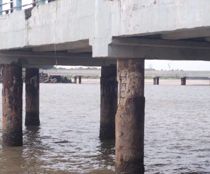  मांडवा जेट्टी कोसळण्याची भिती, पुलाचे खांब निकामी…