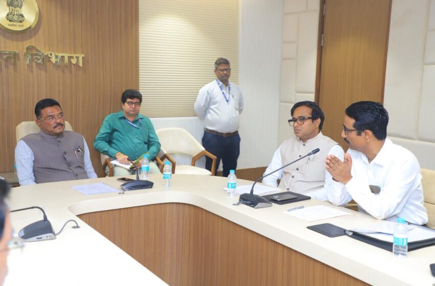  एसटीच्या ताफ्यात ८ हजार नवीन बसेस वर्षाअखेरपर्यंत दाखल करा…