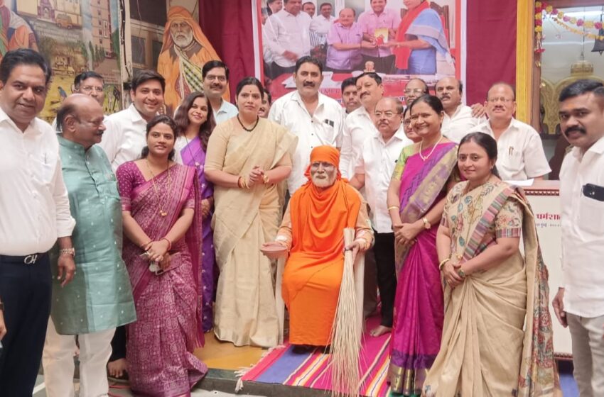  भायखळा येथे संत गाडगे महाराज यांची जयंती जल्लोषात