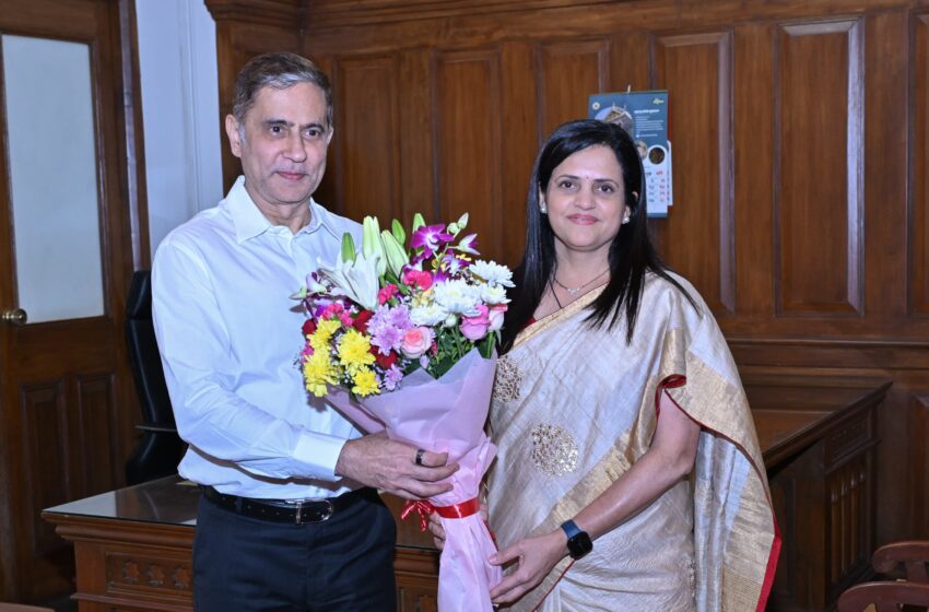  अश्विनी भिडे यांनी स्वीकारला आयुक्तपदाचा कार्यभार